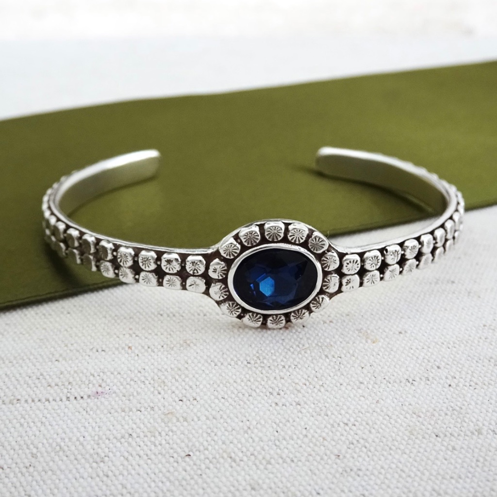 Single Stone Silver Cuff Bracelet, 925 Silver, Blue Sapphire Crystal. Nwt